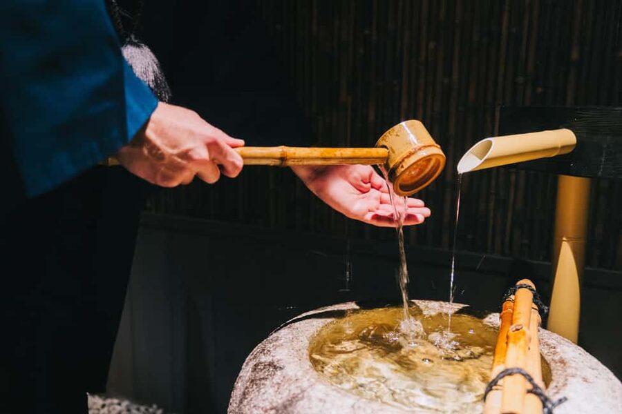Kyoto: Kimono Tea Ceremony at Orizuruya Gion - Adding Japanese Calligraphy for Two Hours
