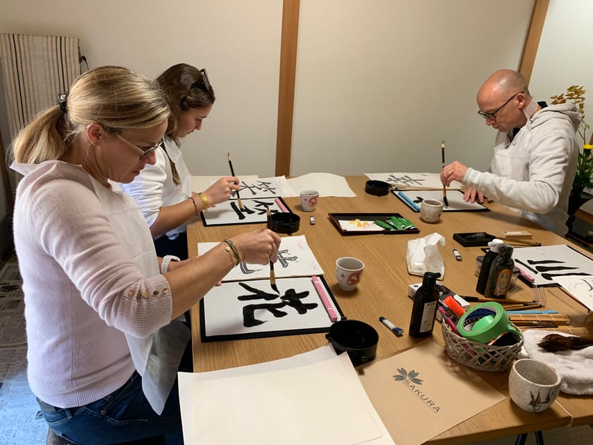 Kyoto: Local Home Visit and Japanese Calligraphy Class - Choosing a kanji with personal meaning