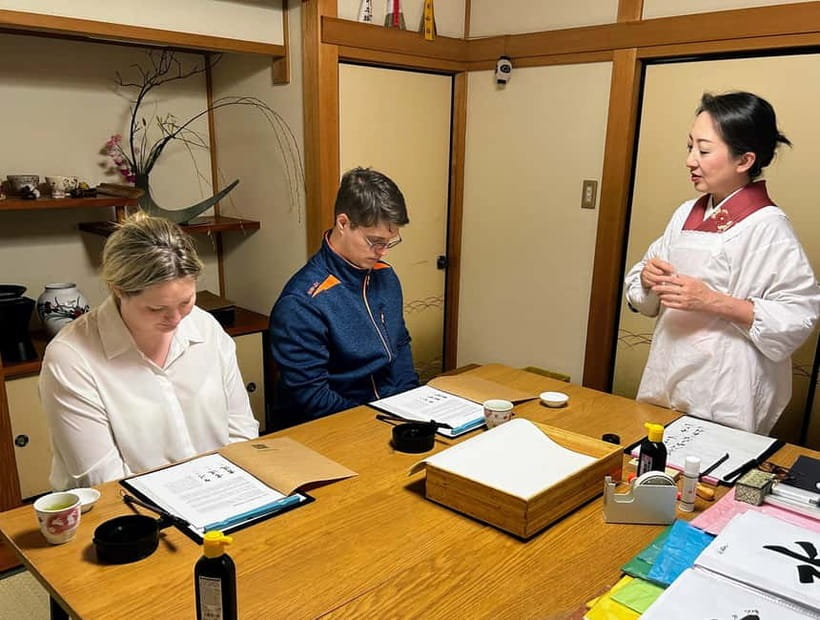 Kyoto: Local Home Visit and Japanese Calligraphy Class - A quiet break from Kyoto sightseeing