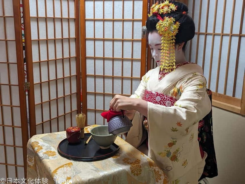 Kyoto: Lunch or Dinner with Maiko - The opening tea ceremony sets the tone