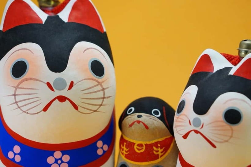 Kyoto: Make Your Own "Daruma" Craft & Painting Workshop - Small details that can improve your visit