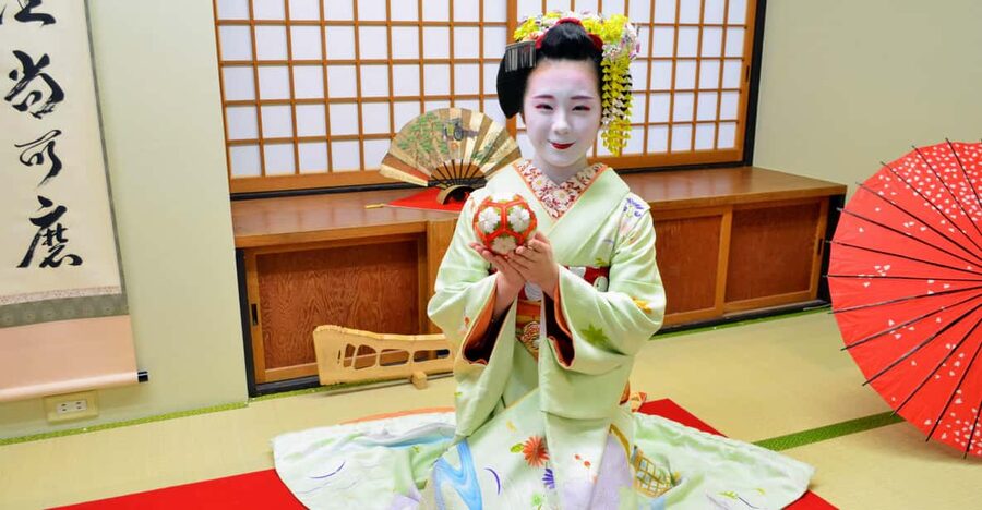 Kyoto: Meet-and-Greet, Maiko Show and Experience - The question-and-answer session