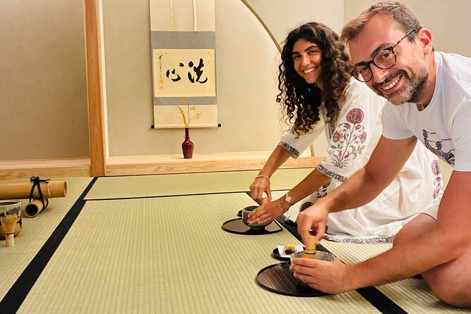 Kyoto: Newly Opened Tea Ceremony - Sanjo Chasuian - Taking the whisk for your second bowl