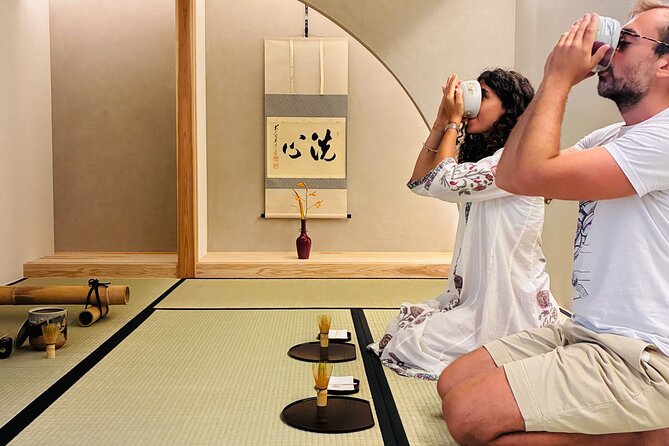 Kyoto: Newly Opened Tea Ceremony - Sanjo Chasuian - The welcome, explanation, and first bowl