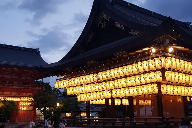 Kyoto Nighttime All-Inclusive Eats and Streets, Gion and Beyond - Starting at Minamiza Theater at 6:30 p.m.