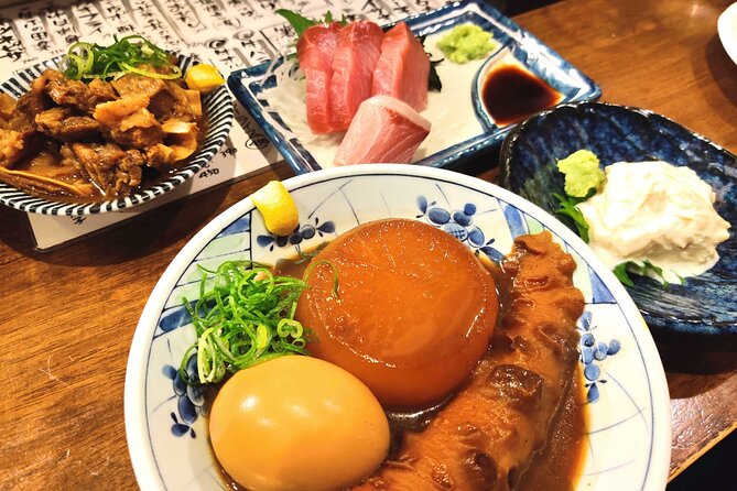 Kyoto Nighttime All-Inclusive Eats and Streets, Gion and Beyond - Walking through Gion and learning about geiko