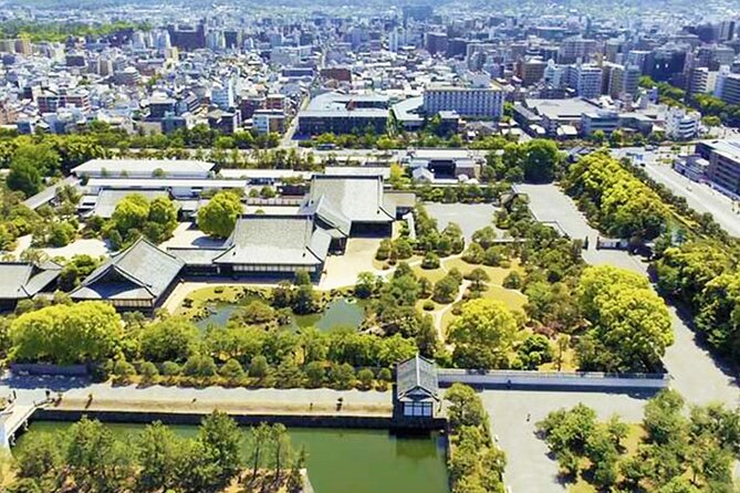 Kyoto: Nijo Castle World Heritage Guided Tour with Admission - Inside the palace: remove your shoes and watch the clock