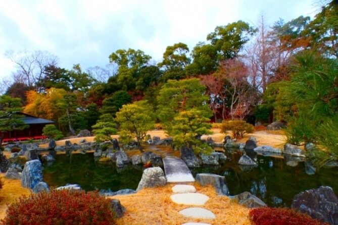Kyoto: Nijo Castle World Heritage Guided Tour with Admission - Japanese gardens, gates, and the best photo spots
