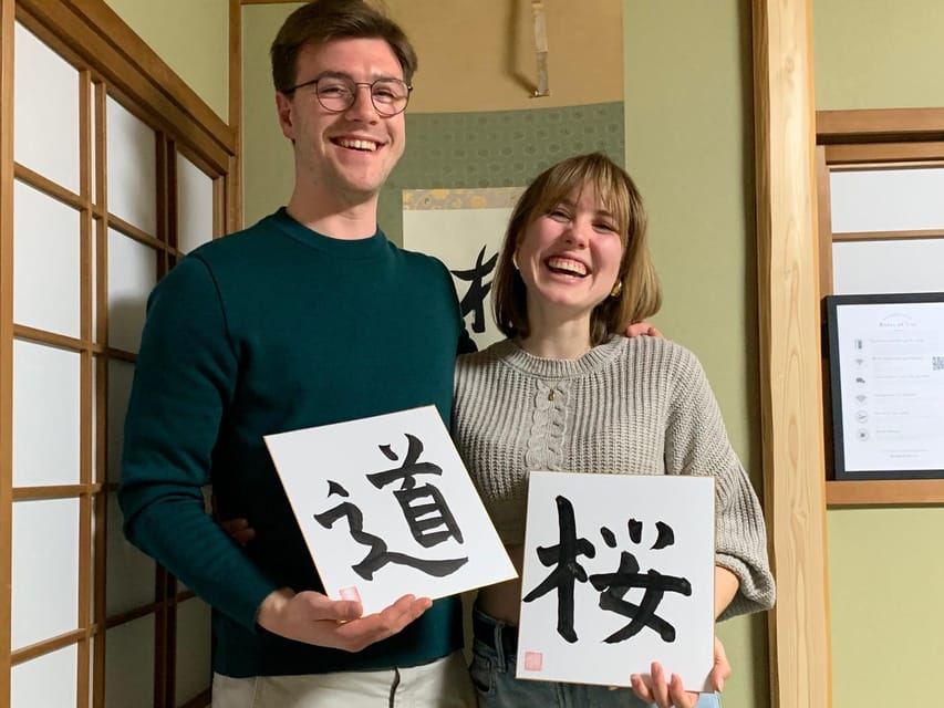 Kyoto Ninenzaka : Japanese Calligraphy Class in Townhouse - A Quiet Craft Beside Kyoto’s Most Famous Temple