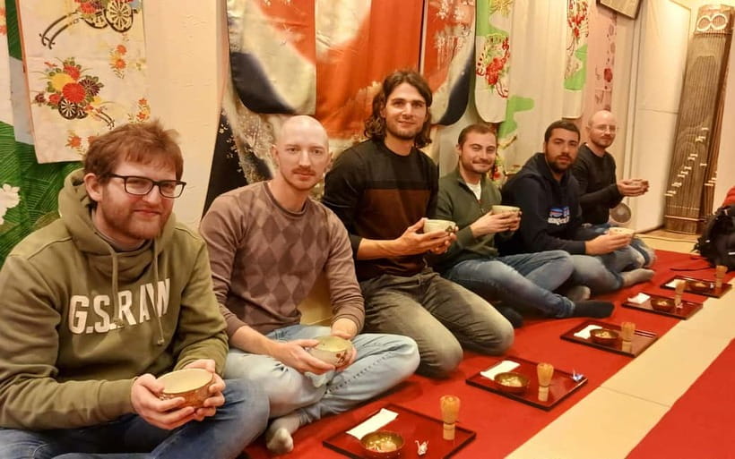 Kyoto: Nishiki Market Tea Ceremony with Koto Performance - Preparing two kinds of Japanese green tea