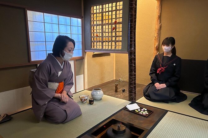 Kyoto Private Tea Ceremony with Tea Master at Home - Entering a real tea room near Nijo Castle