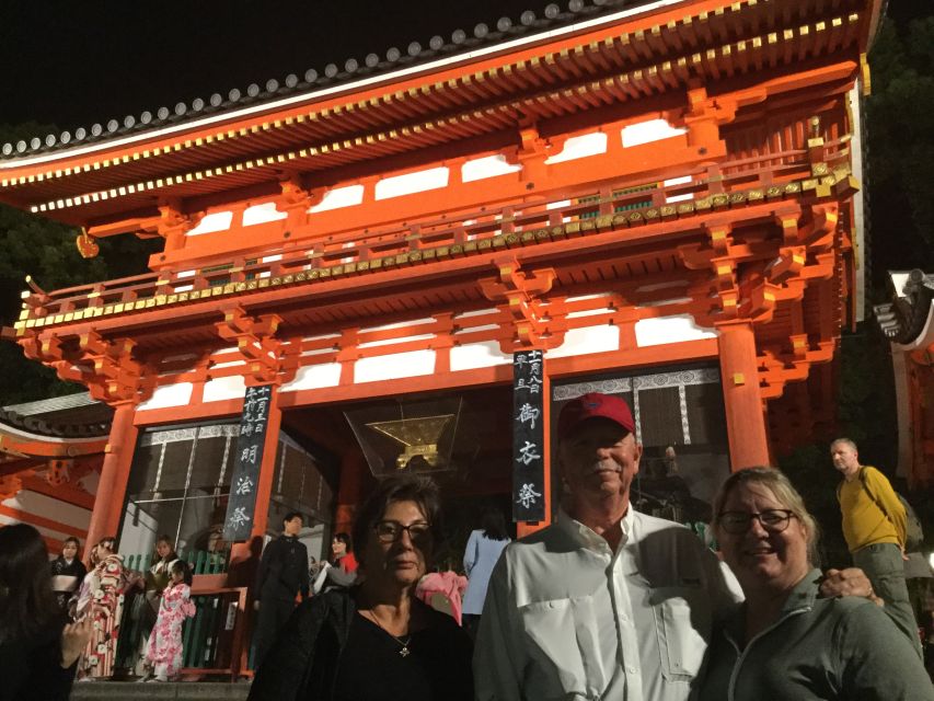 Kyoto: Private Tour with Local Licensed Guide - Nijo Castle, Nishiki Market, and central Kyoto