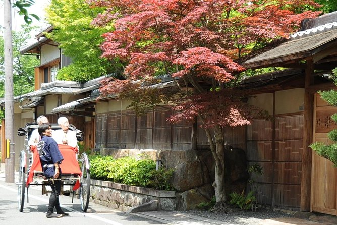 Kyoto Rickshaw Tour - Yasaka Shrine and the Gion area