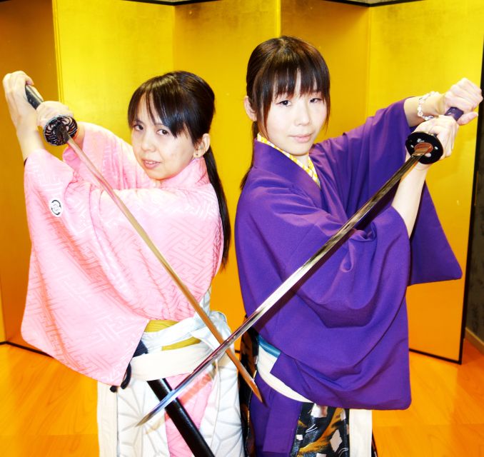 Kyoto: Samurai Sword Class by Experts in Traditional Arts - Key points to know before booking