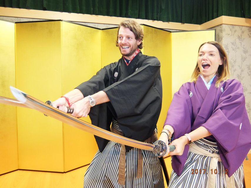 Kyoto: Samurai Sword Class by Experts in Traditional Arts - Entering the Kyoto dojo in Higashiyama