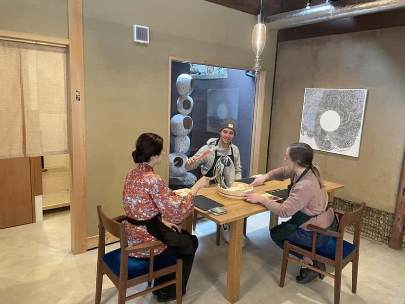 Kyoto: Small-Group Authentic Sushi Making Workshop - Why eight people is the right group size