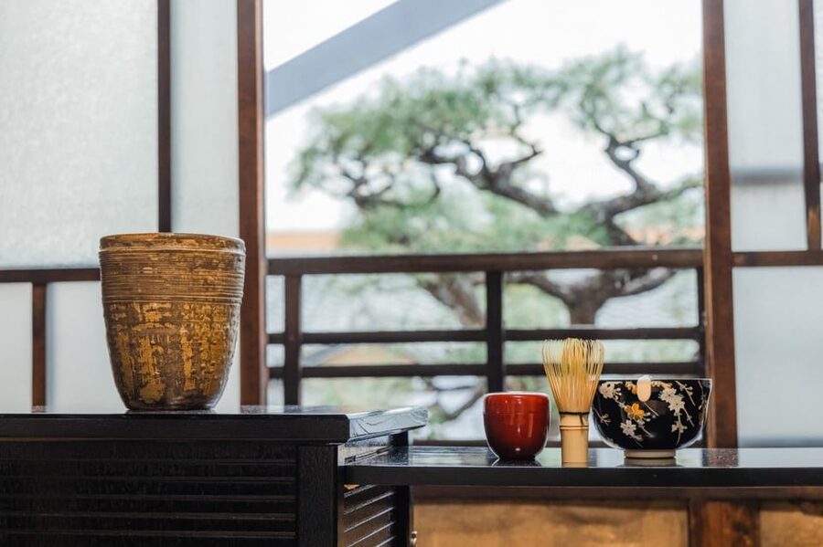 Kyoto: Table-Style Tea Ceremony at a Kyo-Machiya - Why The Chair Setup Matters