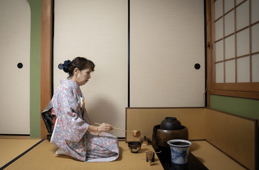 Kyoto: Tea Ceremony Experience in a Small Tea Room - Entering a small tea room near the Kamogawa Delta