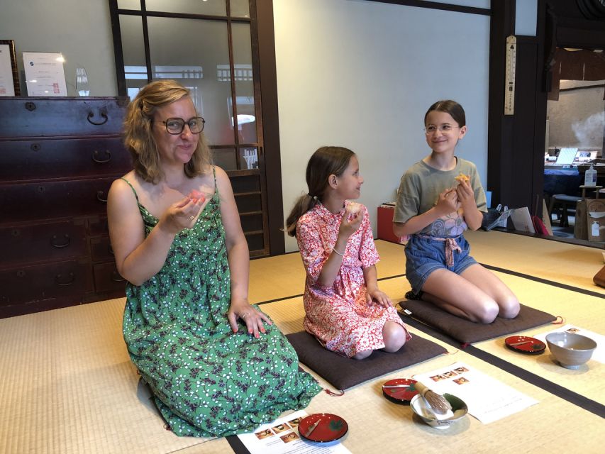 Kyoto: Tea Ceremony Meditation - Make Matcha with Tea Master - What the Omotesenke Tradition Adds