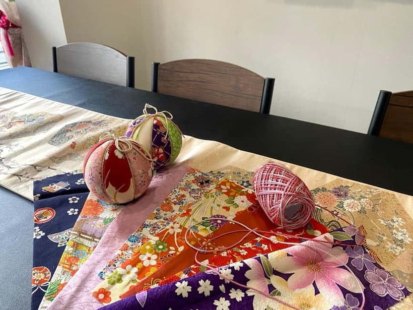 Kyoto: Traditional Kimono Fabric Handicrafts Workshop - Following May’s Step-by-Step Guidance