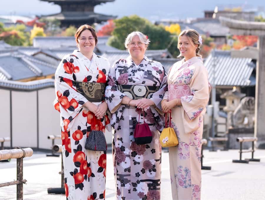 Kyoto: Traditional Kimono Rental - Hair styling and makeup add polish