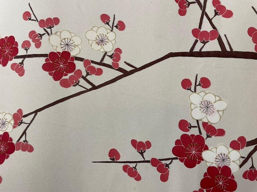 Kyoto: Traditional Yuzen Dyeing Experience - Entering a Nishijin machiya for a hands-on craft lesson