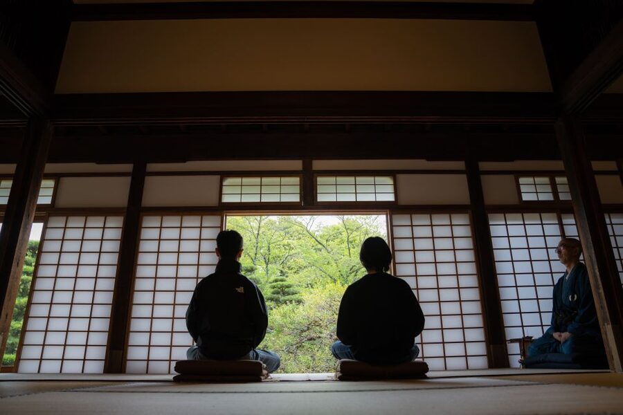 Kyoto: Zen Experience in a Hidden Temple - The pause between sessions