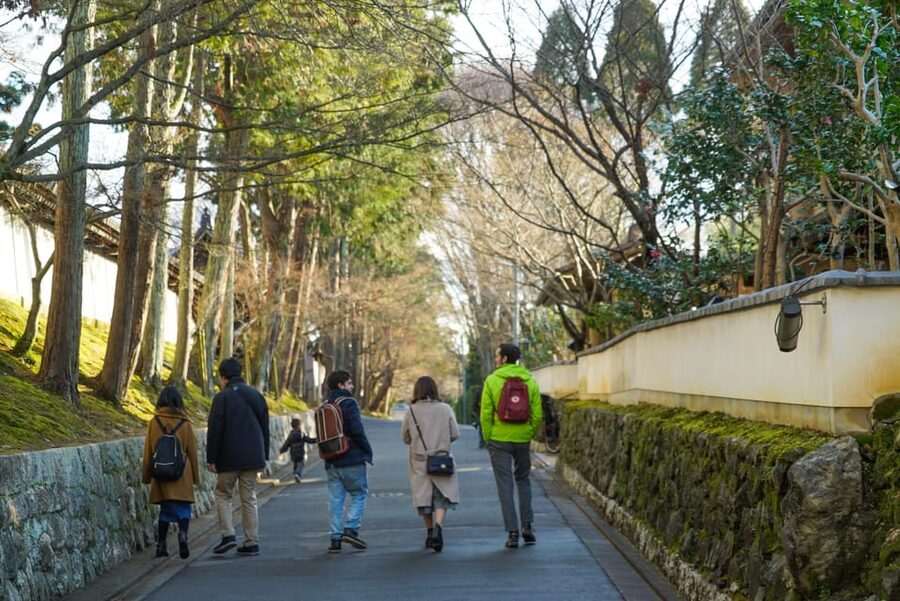 Kyoto: Zen Meditation and Garden Tour at a Temple with Lunch - Practical advice for a calm day