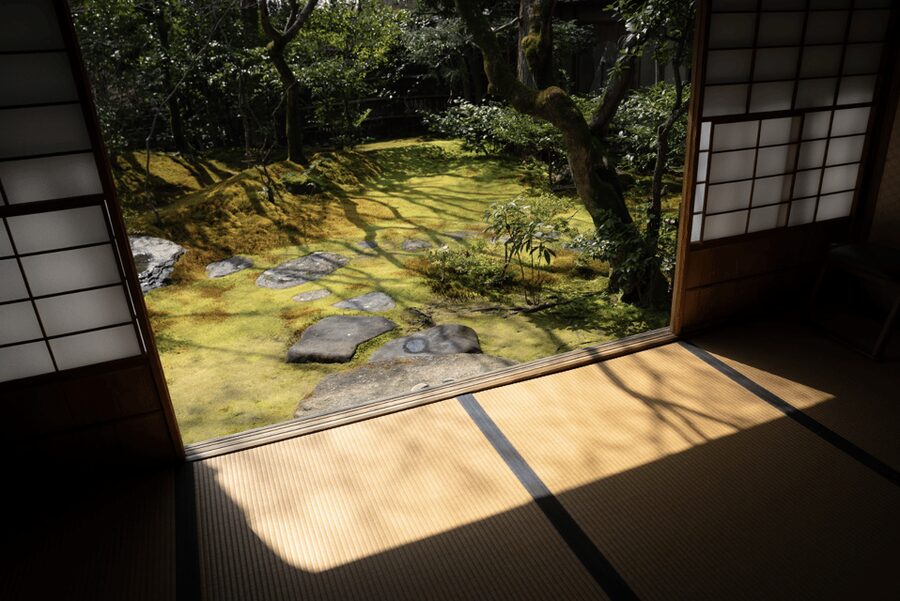 Kyoto: Zen Meditation at a Private Temple with a Monk - Sitting in silence with the monk