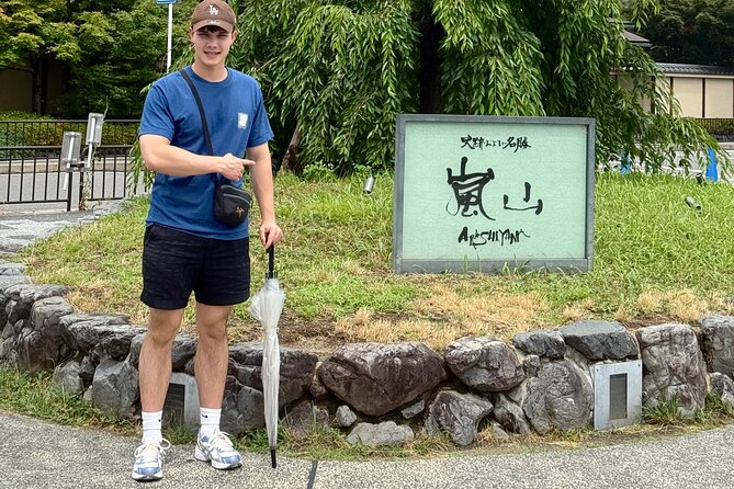 Luxury Kyoto 1-Day Private Car Tour with Nara & Osaka Options - Walking through Gion’s wooden streets