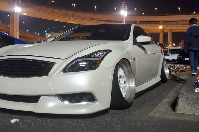 Luxury van Ride to famous car meet up spot Daikoku - One hour and thirty minutes at Daikoku