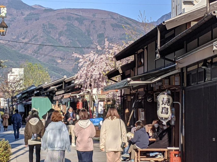 Matsumoto Castle Town Walking Tour - Inside Matsumoto Castle for two hours