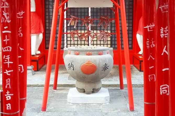 Matsumoto Discovery - Half Day Walking Tour - Nawate Street, frogs, snacks, and small shops