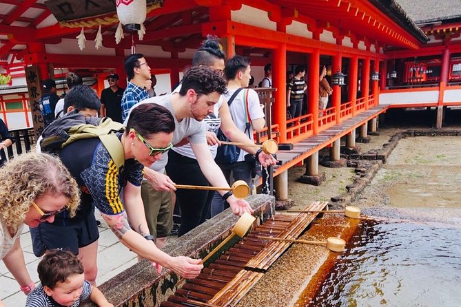 Miyajima Half-day Trip Historical Walking Tour - Walking the coast to the Otorii Gate