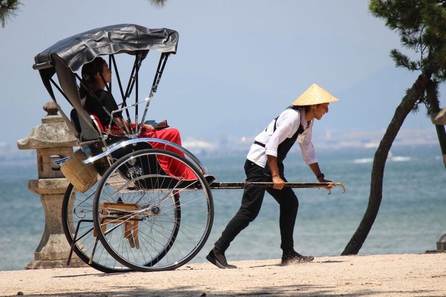 Miyajima: Private Rickshaw Tour to Itsukushima Shrine - Which Duration Should You Choose?