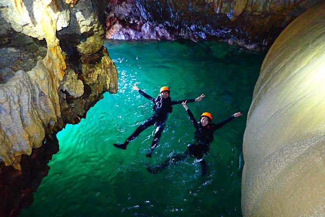 [Miyako Island / Half Day] Pumpkin Limestone Cave & Sea Kayaking - The caving section from 10:00 to 11:00