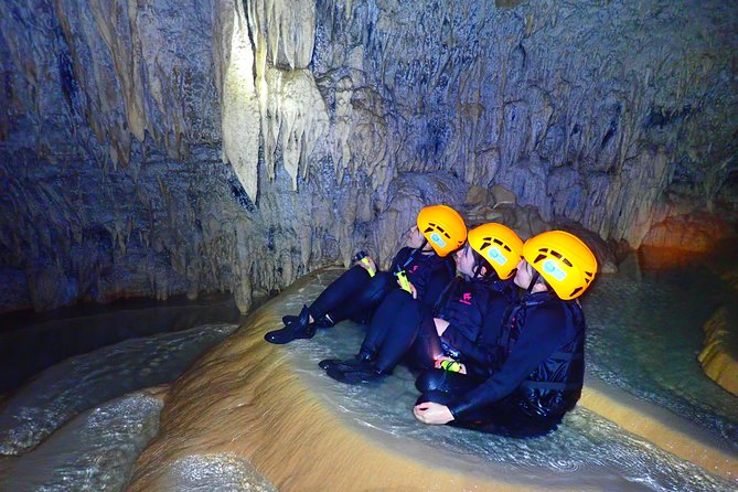 [Miyako Island / Half Day] Pumpkin Limestone Cave & Sea Kayaking - The first paddle to Pumpkin Limestone Cave