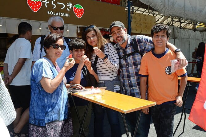 Mount Fuji Full Day Sightseeing Tour from Tokyo - Arakurayama Sengen Park and the famous pagoda view