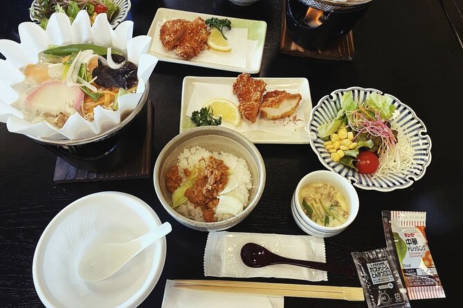 Mt. Fuji and Hakone Day Trip From Tokyo with Bullet Train Option - Lunch: convenient, but choose your expectations