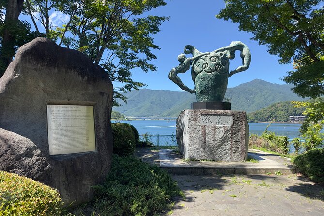 Mt. Fuji, Cherry Blossom & Shiba Sakura Pvt. Day Tour - Guides, communication, and the private-vehicle experience