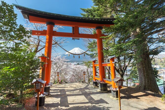 Mt Fuji Customizable Private Tour English Speaking Driver Pick-up - Lake Yamanaka, the largest of the Fuji Five Lakes
