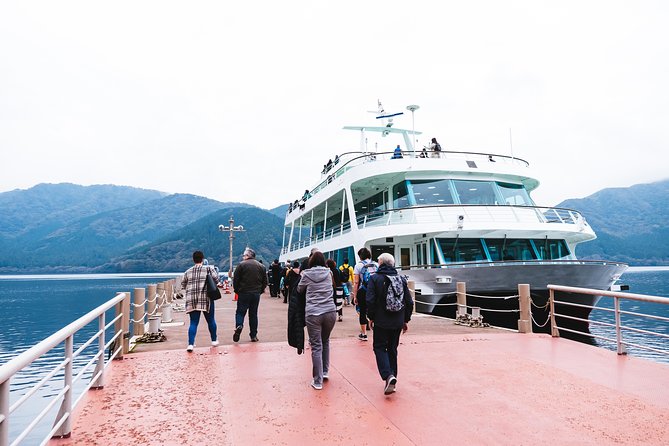 Mt Fuji & Hakone Cruise, Drum Show Bullet Train 1 Day from Tokyo - The Kodama Shinkansen Finish