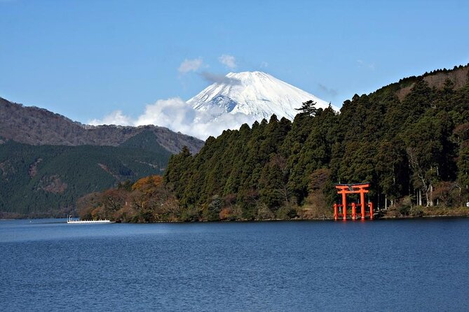 Mt Fuji & Hakone Cruise, Drum Show Bus 1 Day from Tokyo - Lunch, Japanese food, and a taiko performance