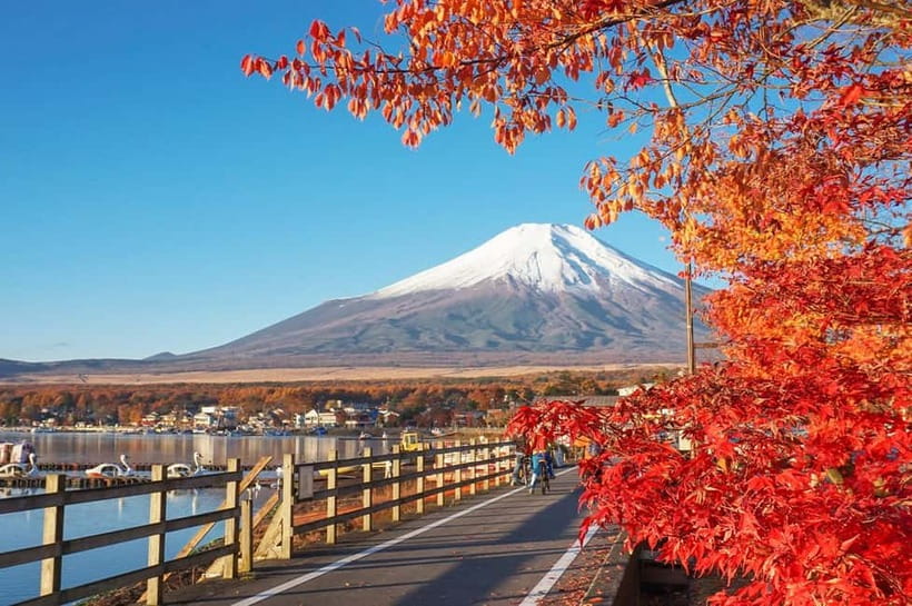 Mt Fuji Hakone/Enoshima Tour:Optional Ropeway/Lake Ashi Boat - Leaving Tokyo for the Hakone mountains