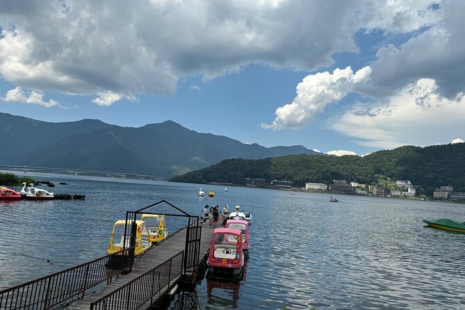 Mt. Fuji, Hakone Full-Day Private Tour with English Driver - Oshino Hakkai’s clear spring ponds