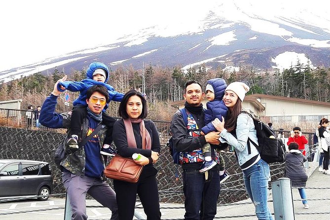 Mt. Fuji & Hakone Private Day Tour with English-Speaking Driver - Lake Yamanaka and the Fuji area