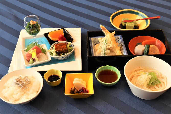 Mt. Fuji, Oishi Park & Arakurayama Pagoda Bus Tour with Lunch - Lunch at a Kawaguchiko Hotel