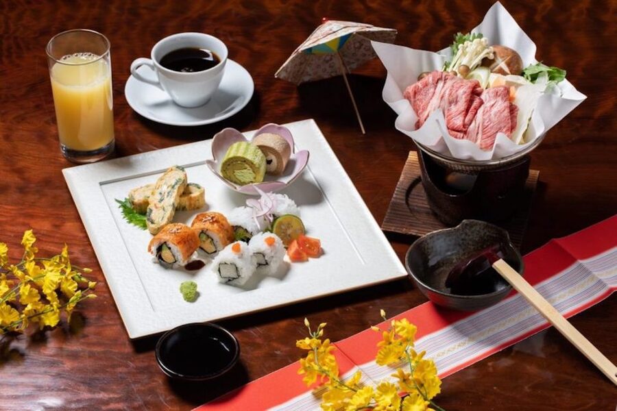 Nagano: Snow Monkeys, Zenkoji Temple & Sake Day Trip - The lunch that earns its place