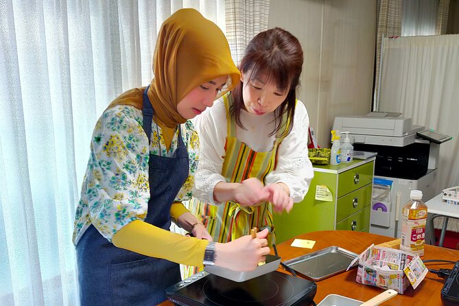 Near Fushimiinari: Kyoto Home Cooking Class & Supermarket tour - Entering a traditional Japanese house
