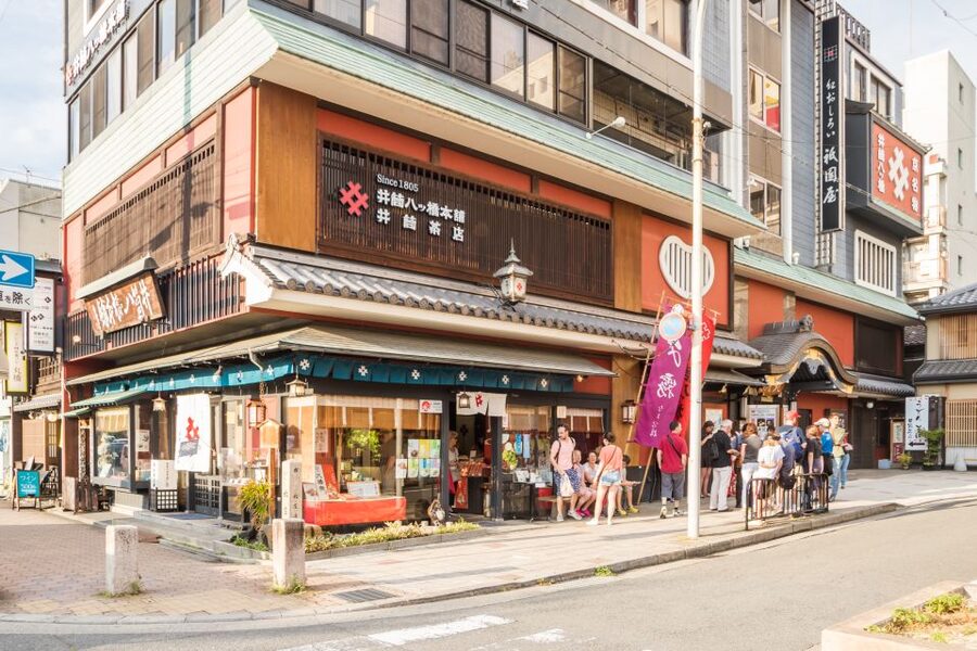 Night Walk in Gion: Kyoto's Geisha District - Who will enjoy this walk most?